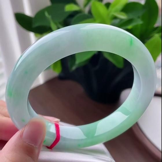 紫罗兰飘绿正圈手镯